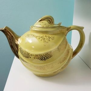 1940s Hall Parade Teapot